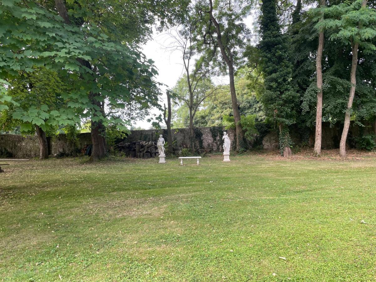Hotel La Demeure De La Juine à Morigny-Champigny Extérieur photo