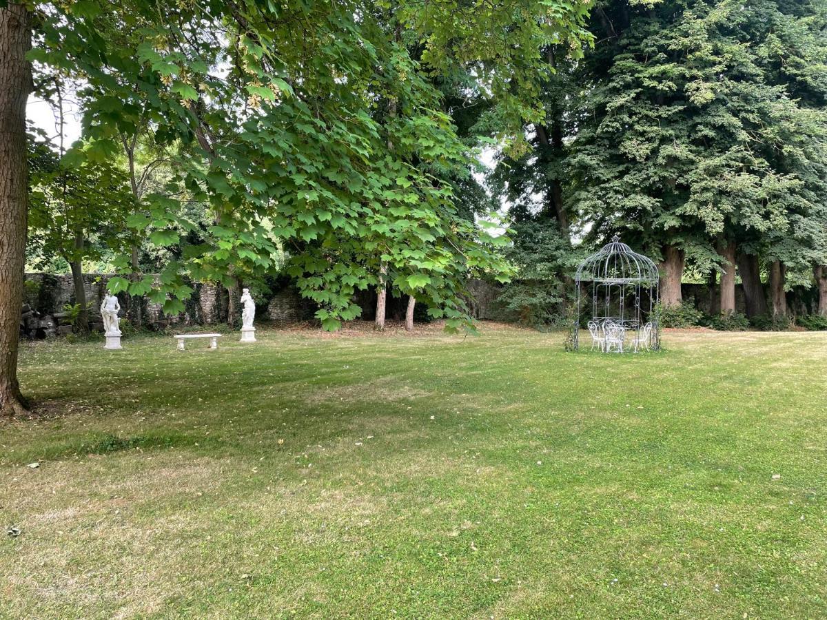 Hotel La Demeure De La Juine à Morigny-Champigny Extérieur photo