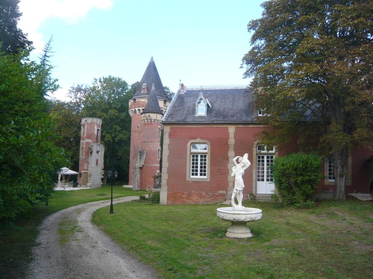 Hotel La Demeure De La Juine à Morigny-Champigny Extérieur photo